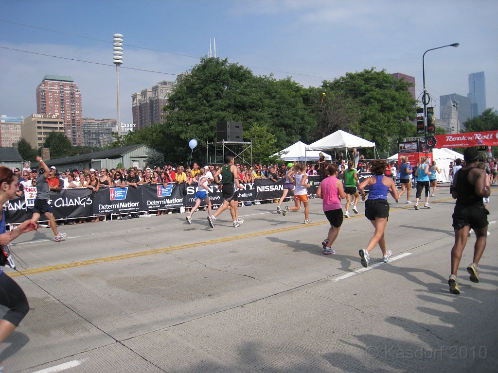 Chicago Rock N Roll 2010 0590.jpg - The Chicago Rock 'N Roll Half Marathon was held on August 1, 2010. A beautiful day, but hot, and a lousy race.